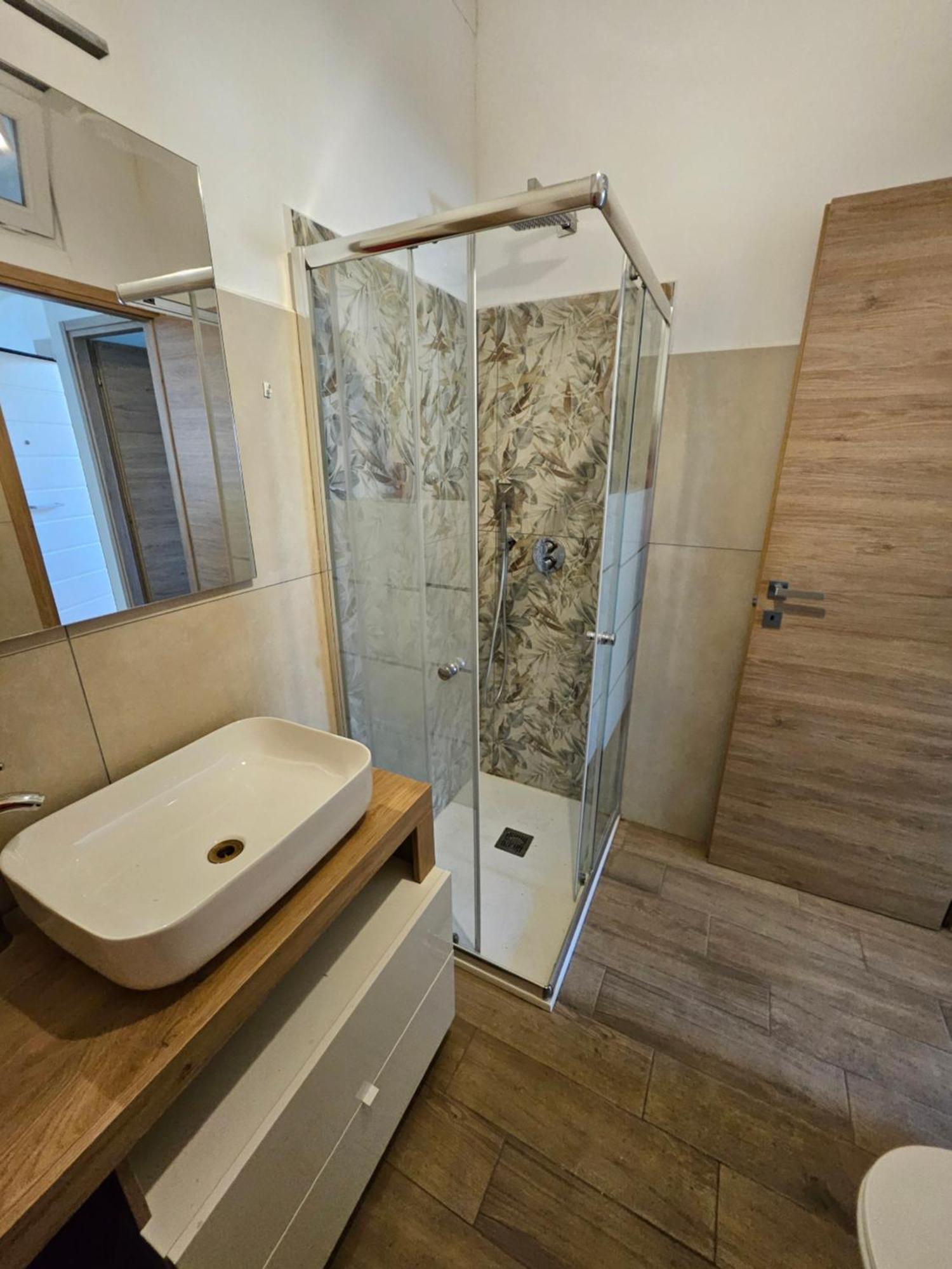 Casa Vacanze Dragona 15 Min Fco 10 Min Ostia Acilia Eksteriør bilde